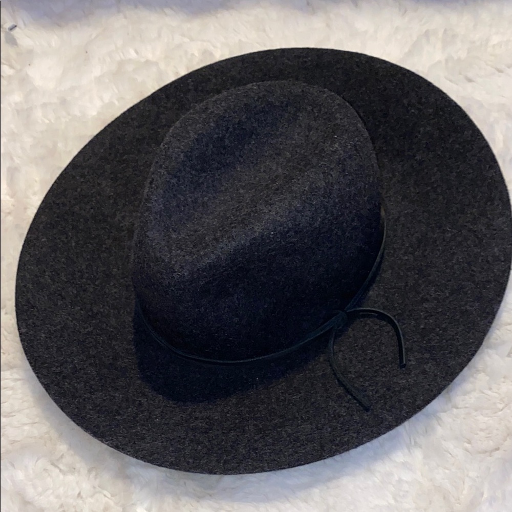 Stylish Dark Gray Wide-Brim Hat